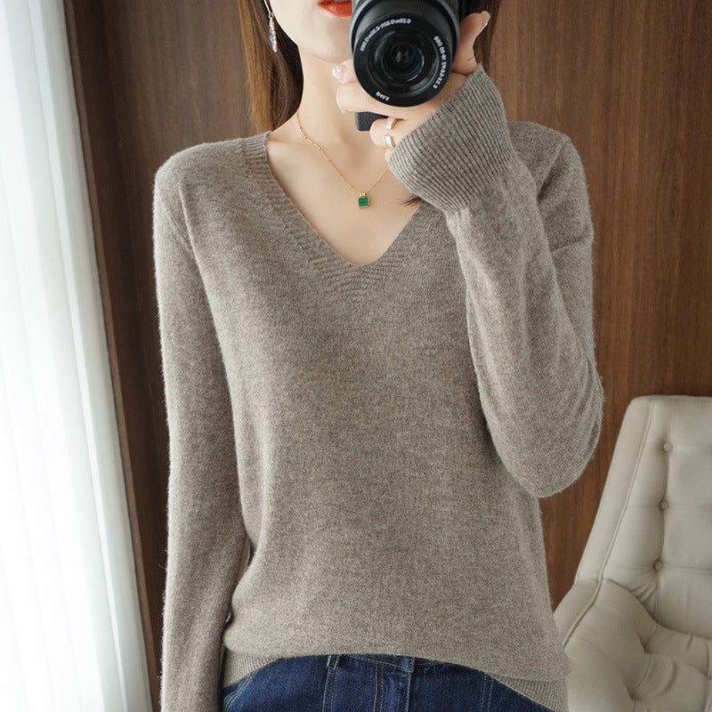 Women's Short Slim Fit Pullover Solid Color Sweater