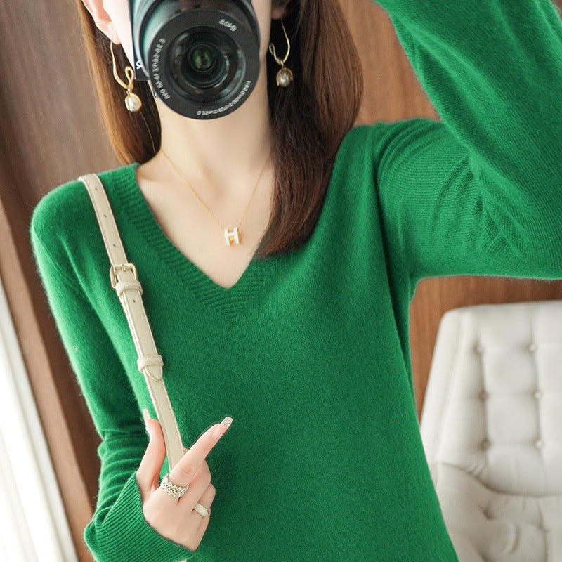 Women's Short Slim Fit Pullover Solid Color Sweater